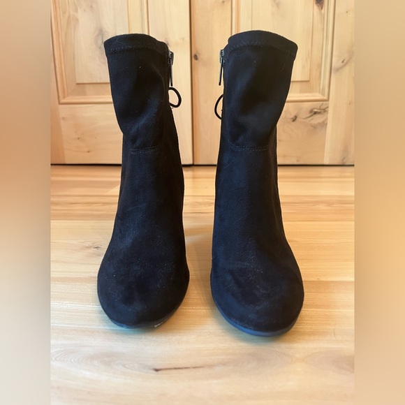 Sam Edelman - Suede 3in Bootie Black - Picture 7 of 11